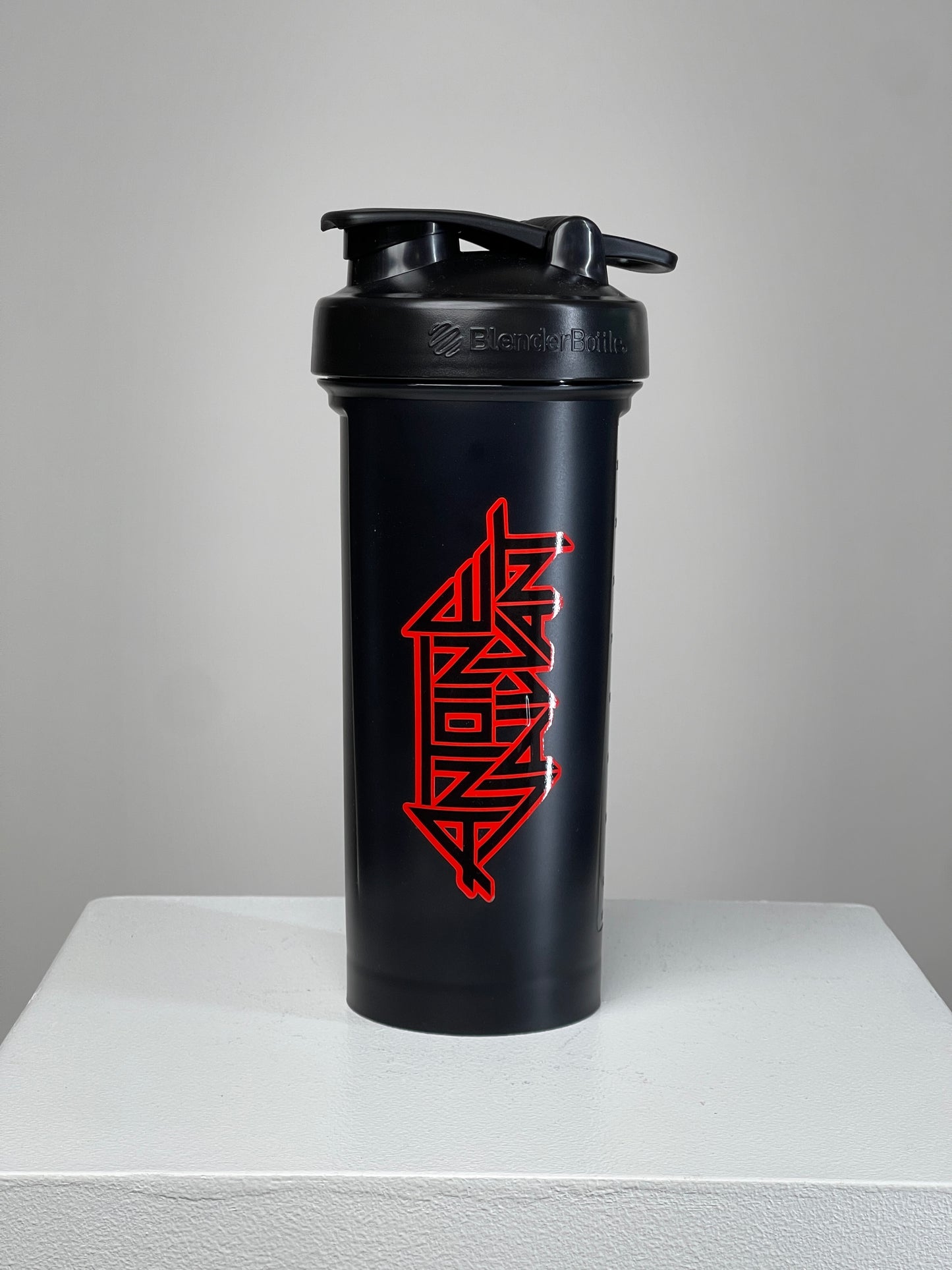 The Pump BlenderBottle® 32oz